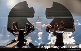 亚洲博彩论坛深度解析：龙王捕鱼与五子棋的胜负策略及腾讯分分彩关联